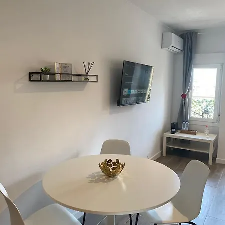Centrico Con Vistas Y Piscinas
