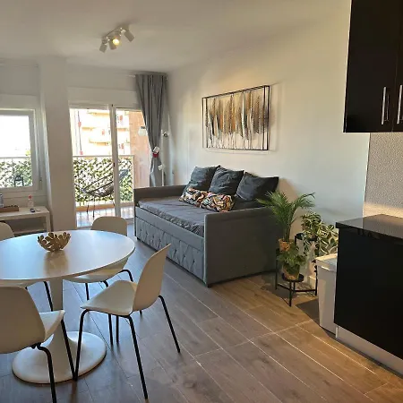 Centrico Con Vistas Y Piscinas Apartment Benalmadena