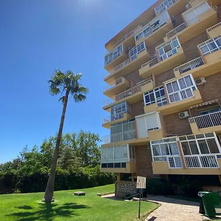 Centrico Con Vistas Y Piscinas Benalmadena